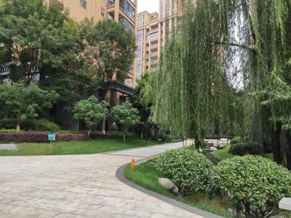 一地優(yōu)點 不足,一地怎么樣,一地周邊房產中介經紀人評價