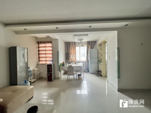 城東錦繡家園,塔寺街路東,多層四樓帶車庫,三室兩廳兩衛,證滿五年,公攤少,位置好,房東一步到位價格 滕州二手房出售