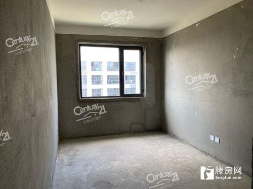 凱潤花園,電梯洋房,好樓層,帶車位,四室兩廳兩衛,飛機戶型,南北通透,全屋落地大窗,大陽臺,有證可貸 滕州二手房出售