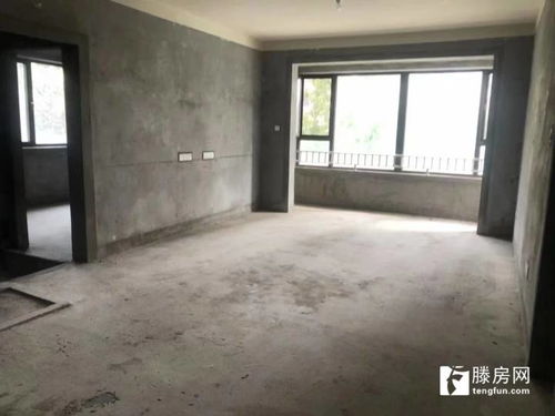 城東 人和天地,二期,龍泉小學對過,四室兩廳兩衛,毛坯可任意裝修,看房有鑰匙,有證好 性價比超 滕州二手房出售